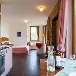Lejlighed Tiny Loft Mit Grosser Terrasse - Cilentissimo-1km Zum Castellabate