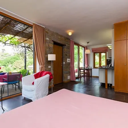 Tiny Loft Mit Grosser Terrasse - Cilentissimo-1km Zum * Castellabate