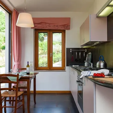 Apartment Tiny Loft Mit Grosser Terrasse - Cilentissimo-1km Zum Meer *
