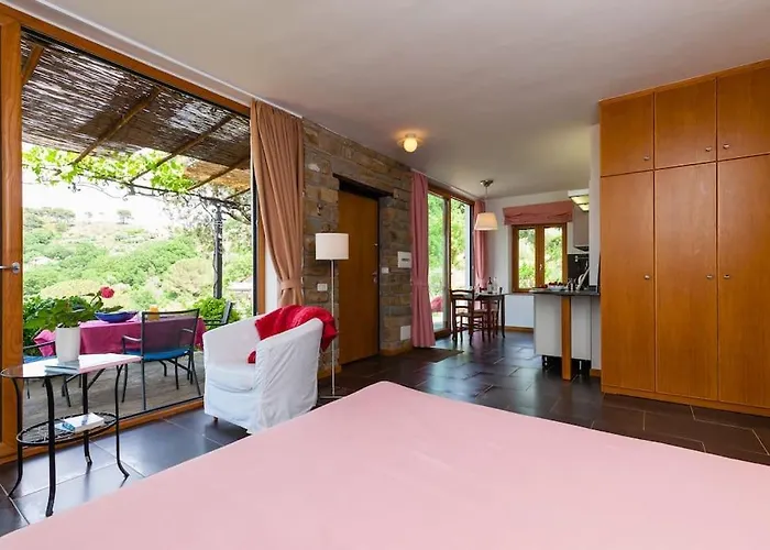 Tiny Loft Mit Grosser Terrasse - Cilentissimo-1km Zum * Castellabate